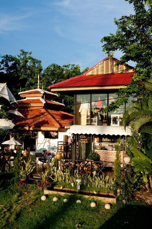 Готель Baan Puang Petch Чіангмай Екстер'єр фото